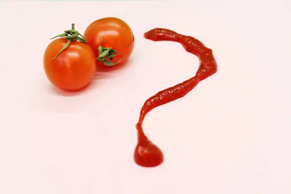 Red Tomatoes Ketchup Table — Stock Photo, Image