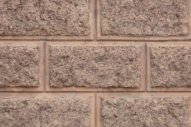 Duvarcılık pürüzsüz ve güzel taş ve tuğladan yapılmıştır. Bir ev inşaatı için taş bir duvar mimarisi ve tasarımı