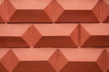 Duvarcılık pürüzsüz ve güzel taş ve tuğladan yapılmıştır. Bir ev inşaatı için taş bir duvar mimarisi ve tasarımı