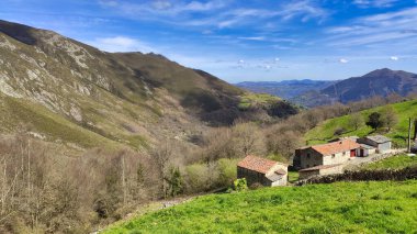 Modreiros köyü, Belmonte de Miranda belediyesi, Asturias, İspanya