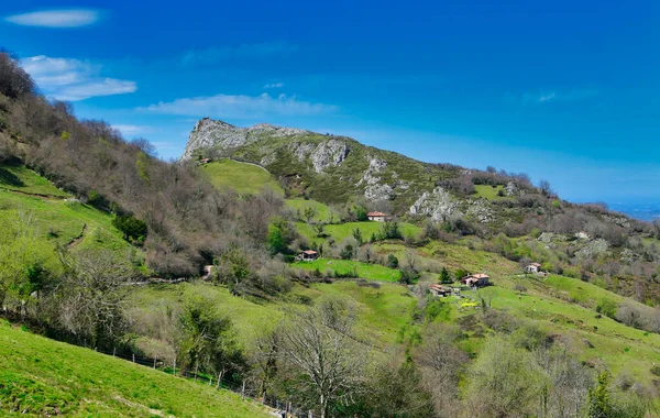Sierra de Pe amayor, Nava belediyesi, Asturias, İspanya