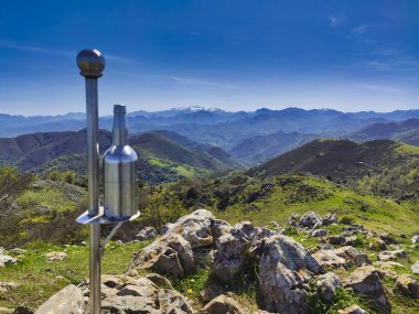 Peamayor zirvesi, 1149 metre, Sierra de Penamayor, Nava ve Bimenes, Asturias, İspanya