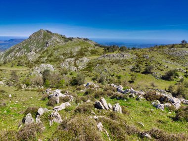 Sierra de Penamayor in Comarca de la Sidra, Nava and Bimenes, Asturias İspanya