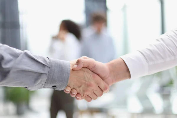 商人握手 为企业并购团队合作 成功谈判 — 图库照片