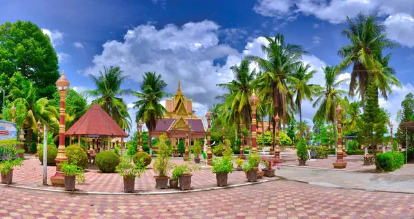 Hagyományos Buddhista Templom Kambodzsában — Stock Fotó