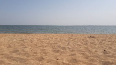 Uzun sahil ve güzel Karadeniz manzarası.