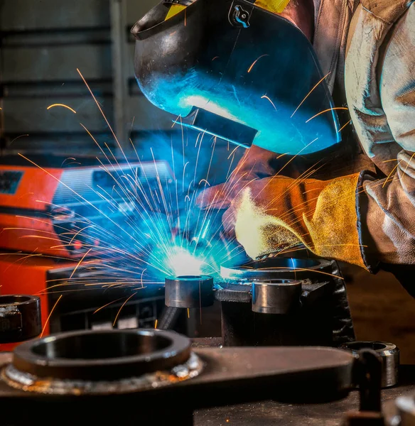 Welding Labourer Heavy Metall Industry Welding Steel Construction — Stock Photo, Image