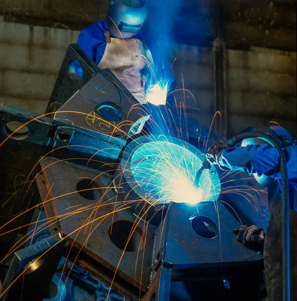 Electric Welders Working Big Steel Work Piece — Stock Photo, Image