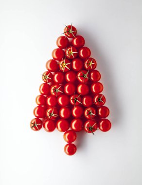 Domateslerden yapılmış bir Noel ağacının simgesi.