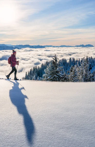 Nice Senior Woman Snowshoeing Nagelfluh Chain Sea Fog Bregenz Wald — Stock Photo, Image