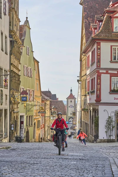 Ротшильд Дер Фебер Бавария Германия Женщина Время Велосипедного Тура Центре — стоковое фото
