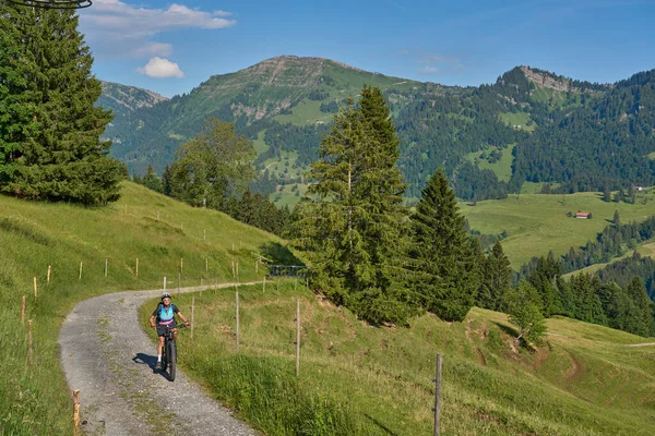Pretty Senior Woman Riding Her Electric Mountain Bike Mountains Oberstaufen — Stock Photo, Image