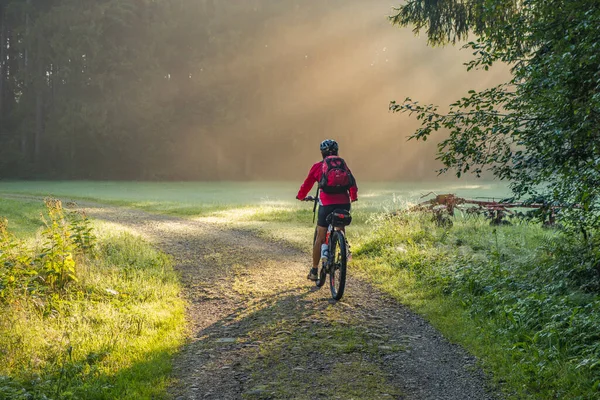 Nice Senior Woman Riding Electrica Mountain Bike Atmosperic Morning Sunrise — Stock Fotó