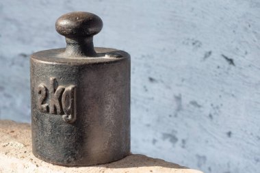 2 kg antika paslı denge