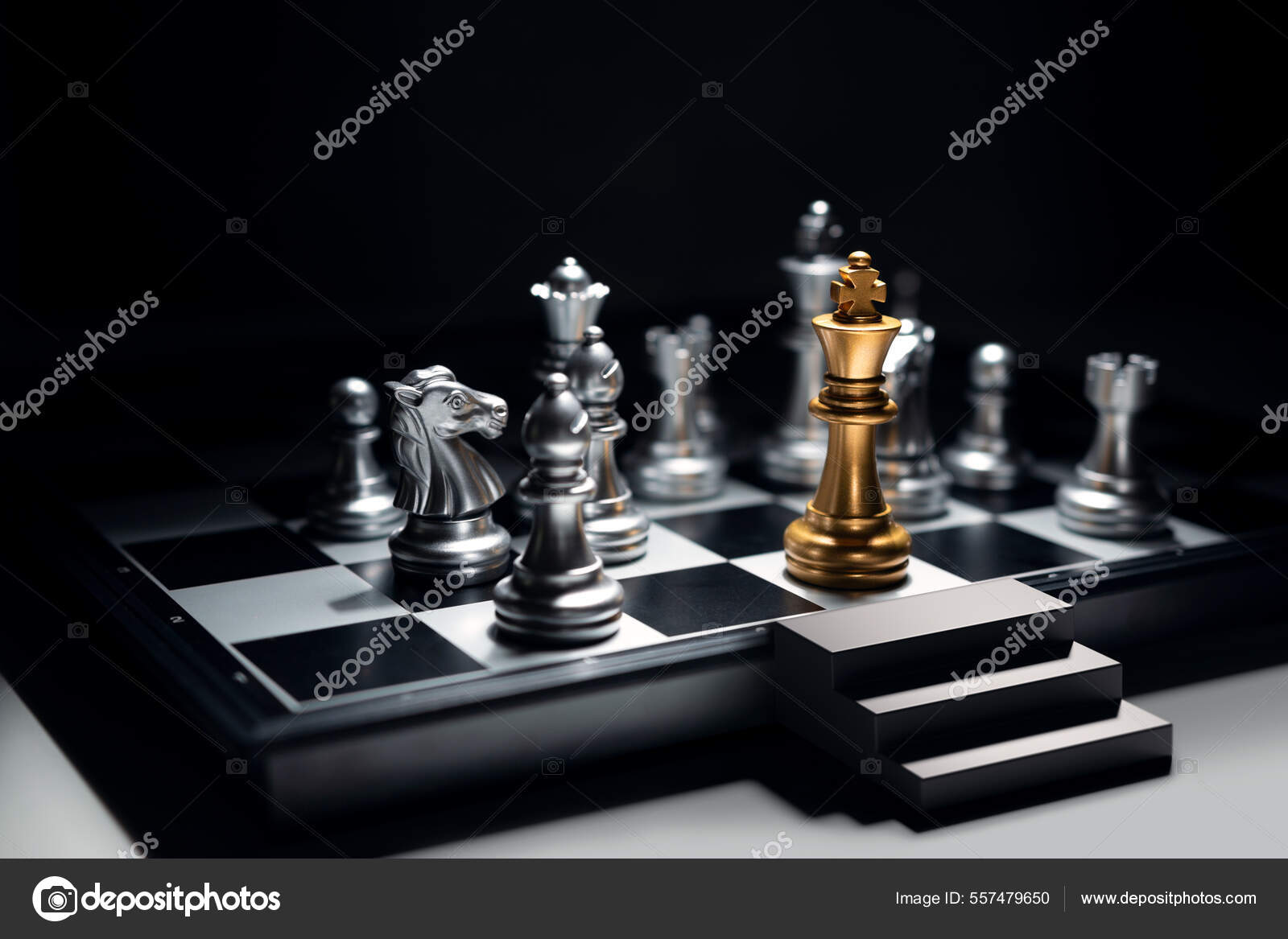 Chess Piecescheckmate Gold King Winner Surrounded With Silver