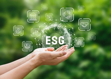 Dünya Sürdürülebilir Çevre Konsepti, Çevre Sosyal ve Yönetimi Ağ Bağlantısı İçin İnsan Eli ESG simgeleri.
