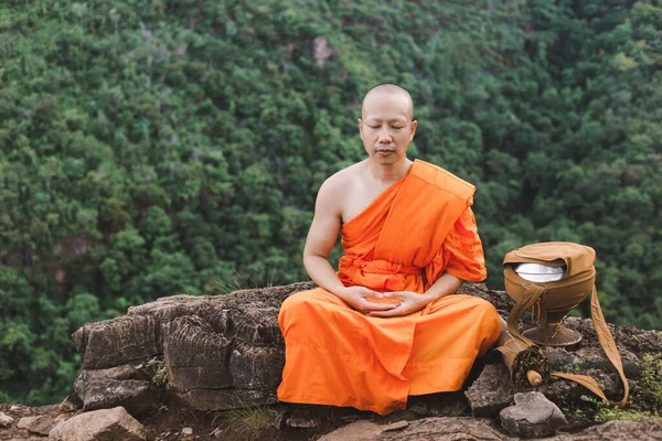 Monk Meditating Top Mountain Purify Mind Religious Concept — Stockfoto