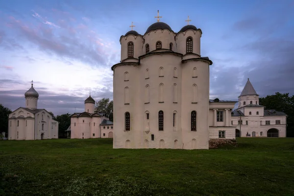 Nikolo Dvoriščenská Katedrála Věž Brány Gostinského Dvoru Kostel Myrhovonosných Žen — Stock fotografie