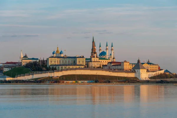 Panoramautsikt Över Kazan Kreml Från Sidan Kazanka Floden Kul Sharif — Stockfoto