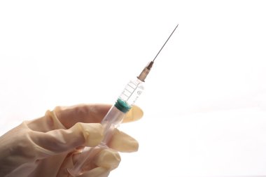 Yeni Corona Virüsü SARS-CoV-2 'ye karşı aşı: SARS-CoV-2 aşısıyla hazırlanmış bir şırınga.