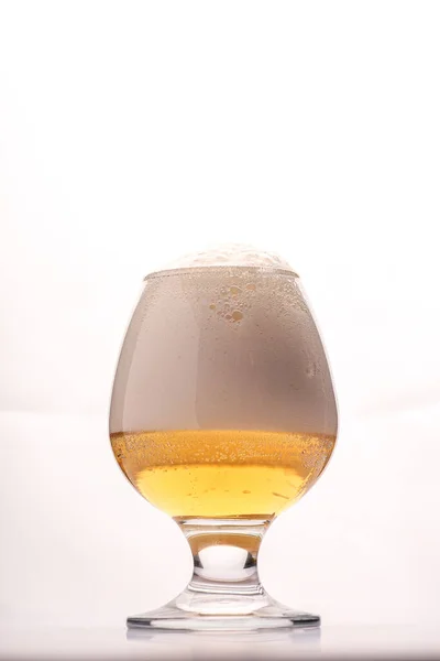 Glass Fresh Beer Cap Foam Isolated White Background — Stock Photo, Image