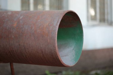 Paslı geniş çaplı boru, metal boru.