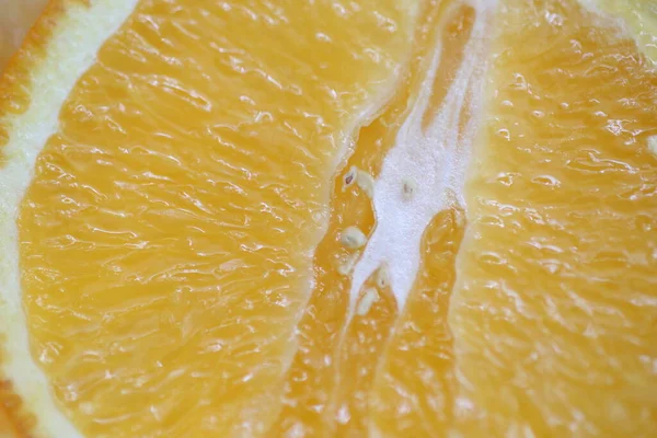 Kapalı çekim makrosu içinde turuncu bir kesik.