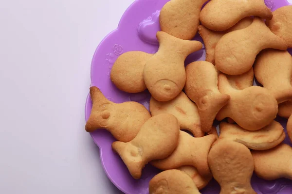 Balık şeklinde kurabiyeler.