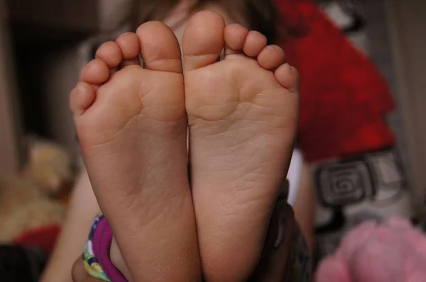 Bir Bebeğin Ayaklarına Yakın Çekim Telifsiz Stok Imajlar