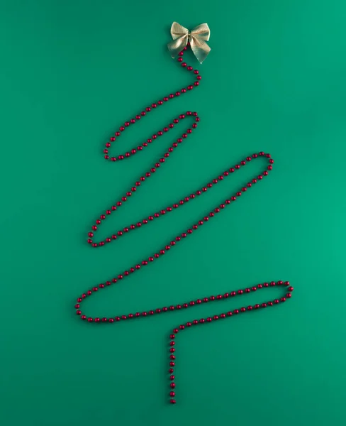 Рождественская Елка Рамка Красного Декора Минимальная Новогодняя Концепция Пастельно Зеленый — стоковое фото