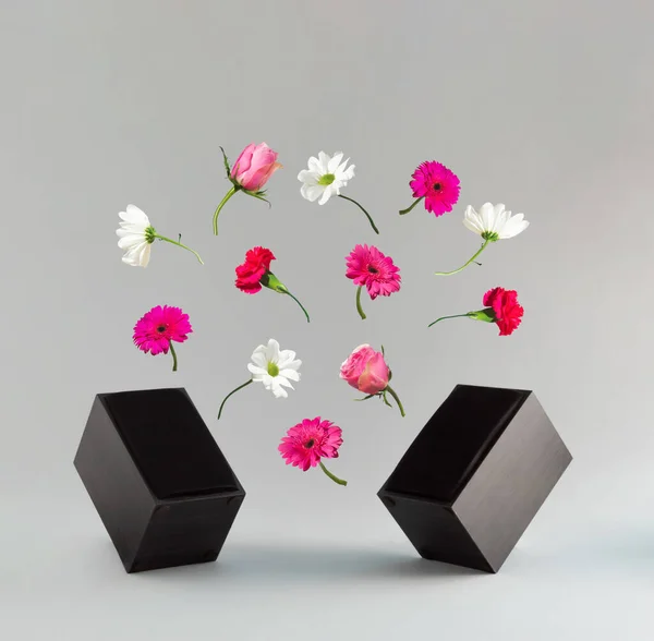 Modern Audio Speakers Various Spring Flowers Grey Background Minimal Spring — Photo