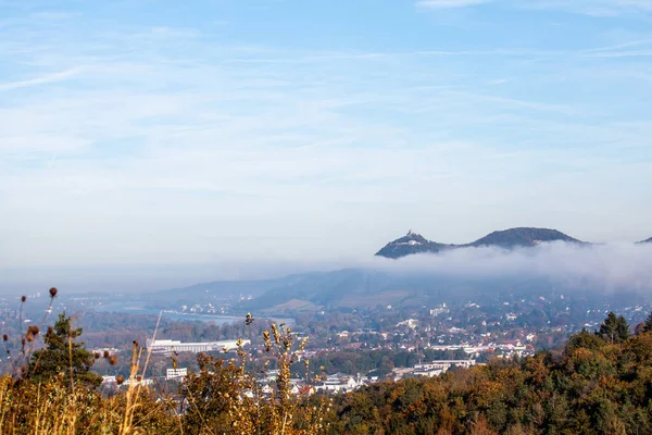 Koenigswinter Drachenfels Paisaje Nebuloso — Foto de Stock