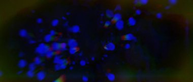 Koyu mavi siyah görüş arkaplanı. Ürkütücü sıvı zengin mavi dalgalı tasarım, lekeler ve lekeler kutlama kağıtları kış veya Noel tasarımı, soyut sahte ışıklar