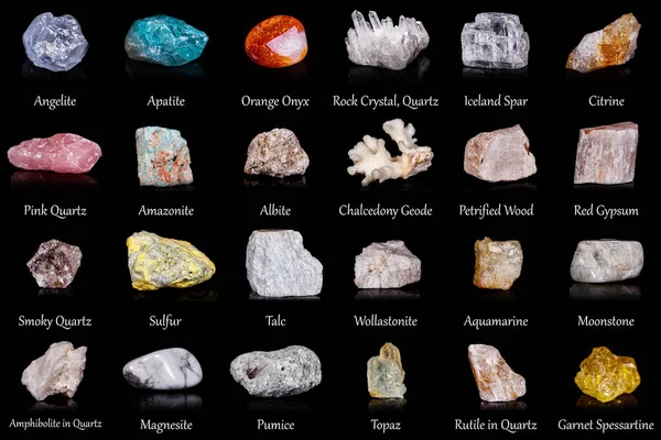 Vacker Samling Geologiska Mineraler Svart Bakgrund Närbild — Stockfoto