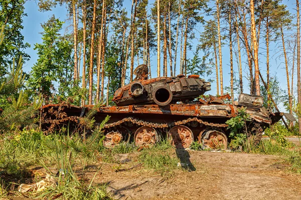 Makariv Ukraine Juin 2022 Matériel Militaire Cassé Véhicules Chars Brûlés — Photo