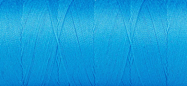 Textura Fios Carretel Cor Azul Fundo Branco Close — Fotografia de Stock