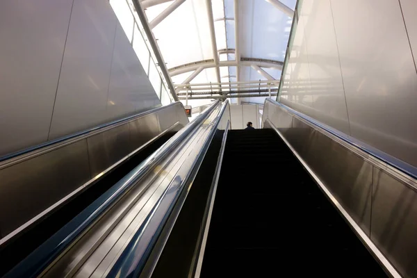 Escalera Mecánica Moderno Edificio Estación Monorraíl —  Fotos de Stock