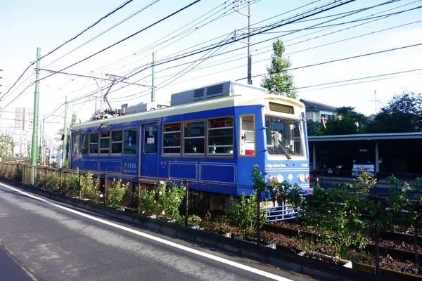 Токио Япония Октября 2017 Года Единственный Трамвайный Поезд Мужского Пола — стоковое фото