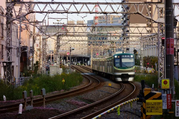 2017年 平成29年 10月31日 J東急蒲田駅付近 鉄道駅 バックグラウンド電車 — ストック写真