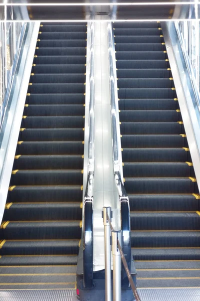 Indispensable Convenient Escalator Urban City Life — Foto de Stock