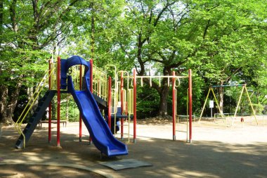 Kaoru Shinryoku, the pleasant weather in early summer makes the green park pleasant