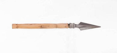 Viking mızrağı beyaz arkaplanda izole edildi