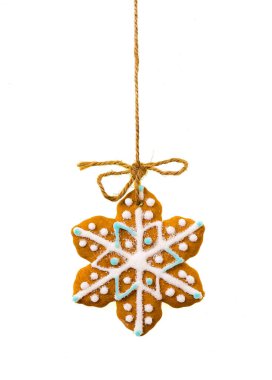 Noel gingerbread yıldızı izole beyaz arka plan üzerinde