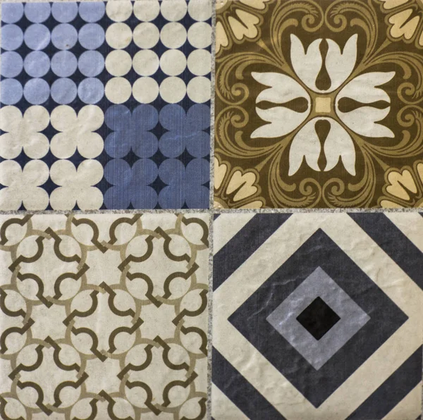 Dekoratif Karo yaprakları ile