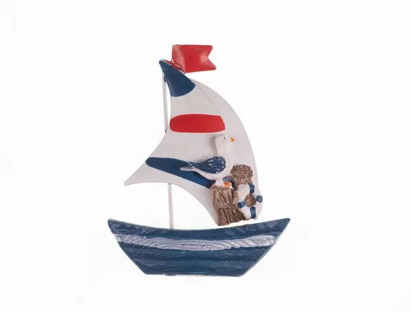 Zeilboot Speelgoed Model Geïsoleerd Witte Achtergrond — Stockfoto