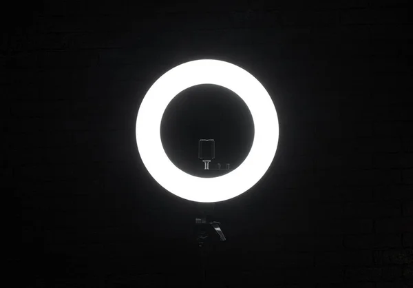 ring lamp flash for photo portraits