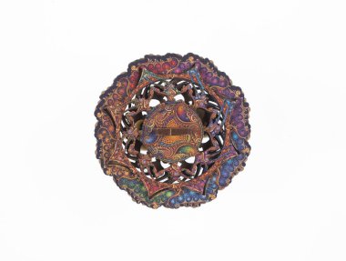 Beyaz arkaplanda soyut büyü işareti izole edildi