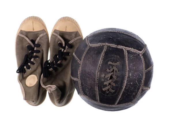 Vieux Ballon Football Cuir Noir Sur Herbe — Photo