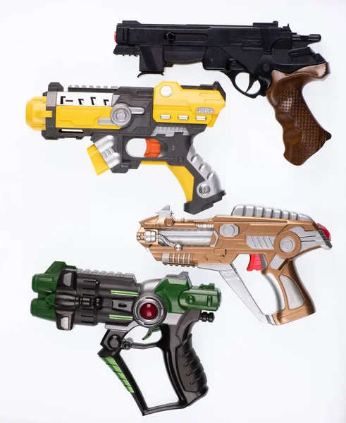 Futuristisk Pistol Blaster Isolerad Vit Bakgrund — Stockfoto