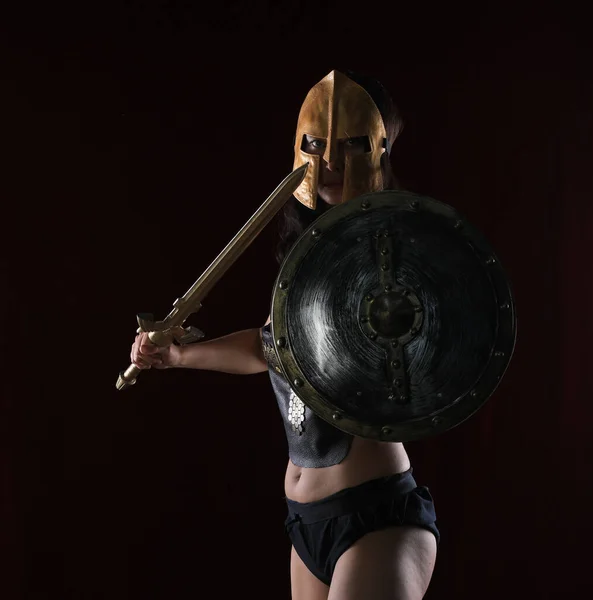 Sexy Gladiador Menina Com Espada — Fotografia de Stock